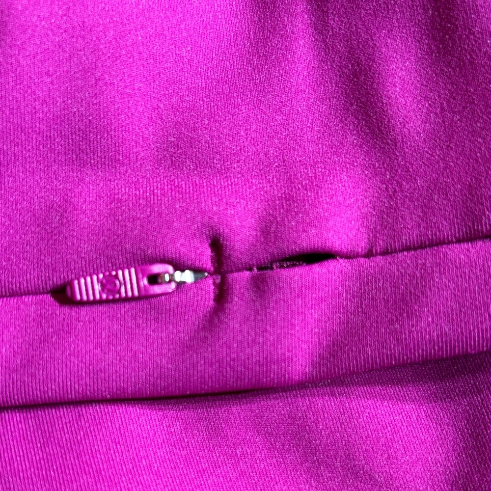 Lululemon Magenta Cropped Leggings - Picture 5 of 5